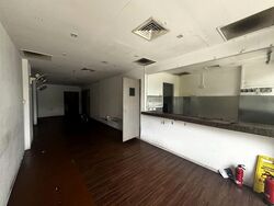 East Village (D16), Retail #578523801